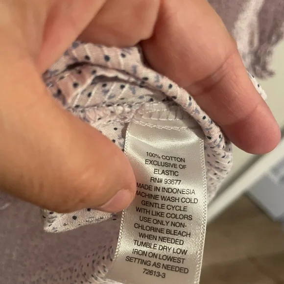 A.N.A. Light Pink Patterned Blouse Size Medium - Picture 4 of 4